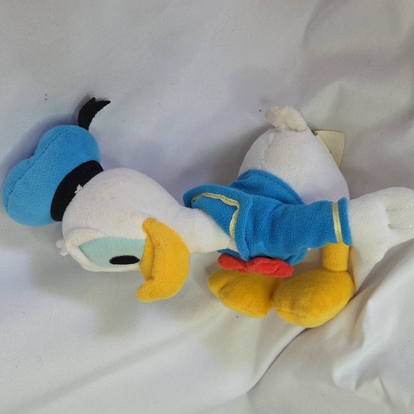 Disney Store Donald Duck 8" plush blue hat red bowtie angry face duck - Picture 11 of 13